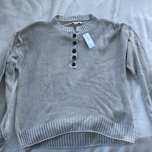 Grey sweater with buttons
